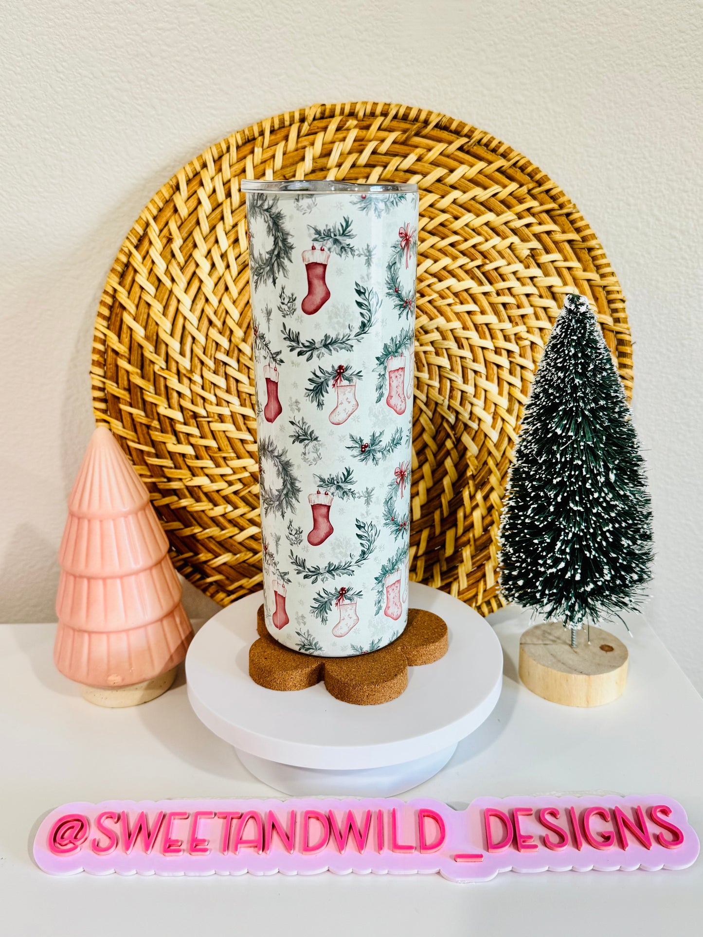Christmas Stockings & Wreaths 20oz Skinny Tumbler